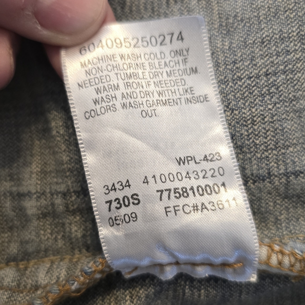 Upcycled Hand Crafted Boho Cottage On Levi's Trucker Denim Jacket Size Sm In EUC - Picture 11 of 11